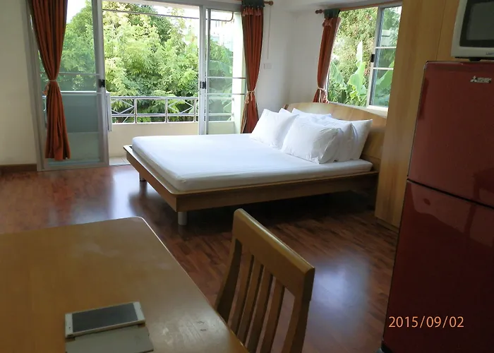 Sandy Serviced Aparthotel 2*