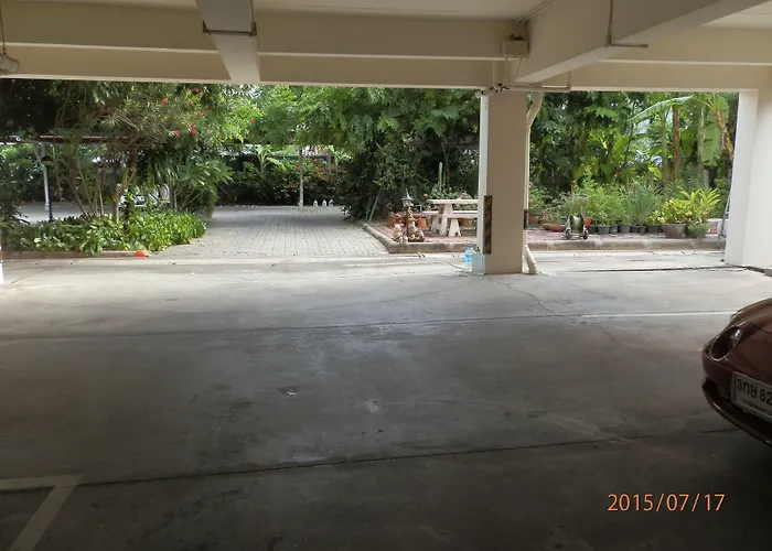 Sandy Serviced Aparthotel